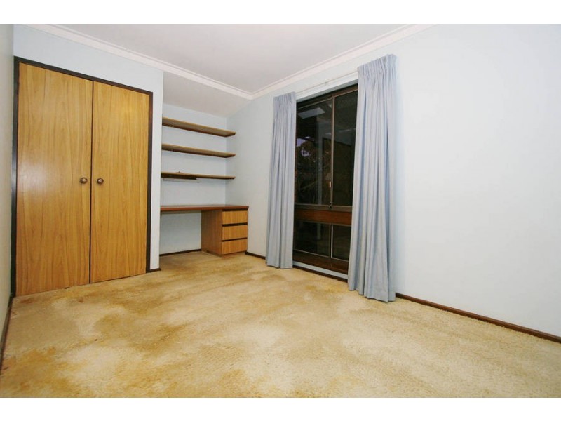 5 Tobago Pl, Safety Bay WA 6169