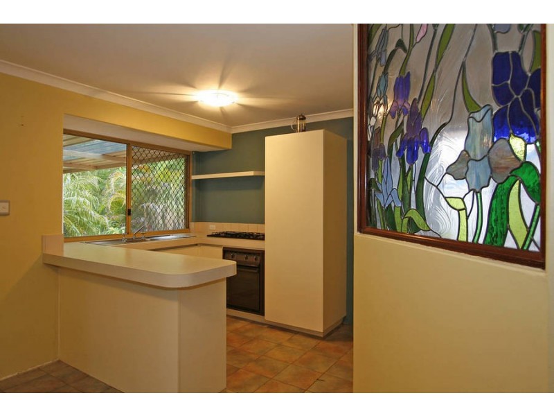 7 Graydon Gr, Leda WA 6170
