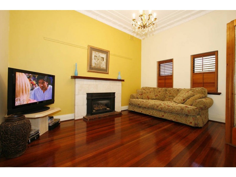11 View Road, Mount Pleasant WA 6153
