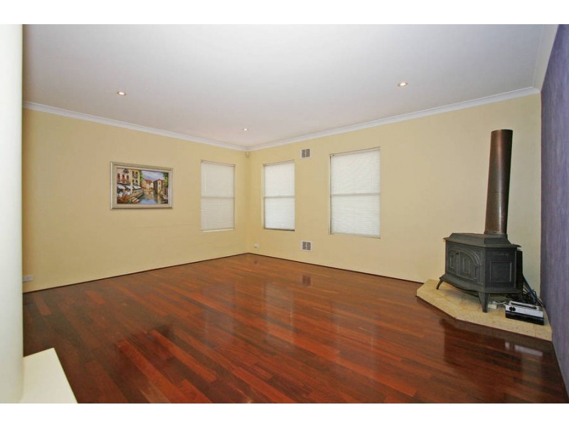 51A Gunbower Rd, Ardross WA 6153
