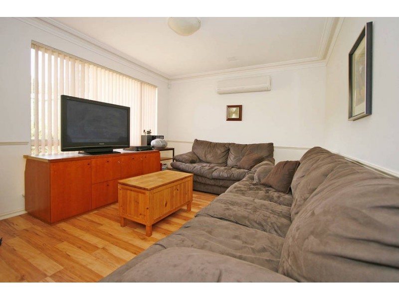 3/33 Paddington Crt, Bibra Lake WA 6163