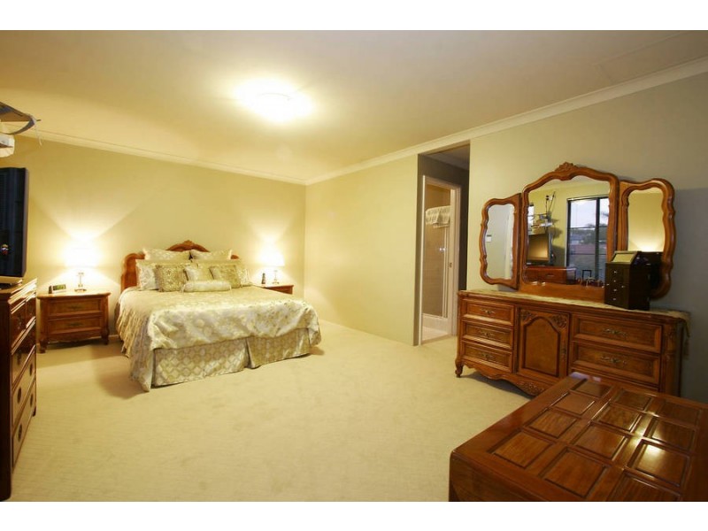 2b Doney St, Alfred Cove WA 6154