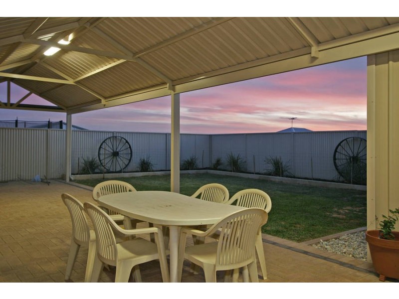 284 Johnson Rd, Bertram WA 6167