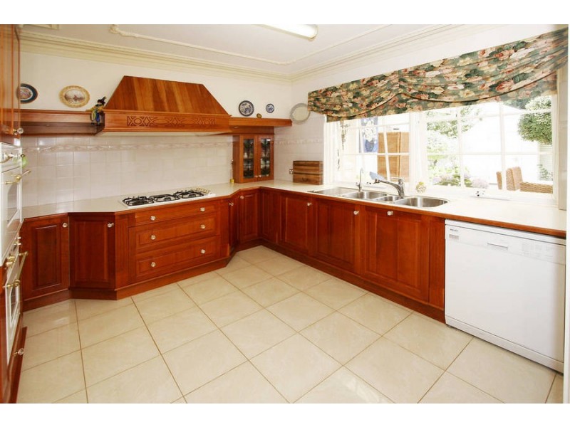 15 Baldwin Avenue, Mount Pleasant WA 6153