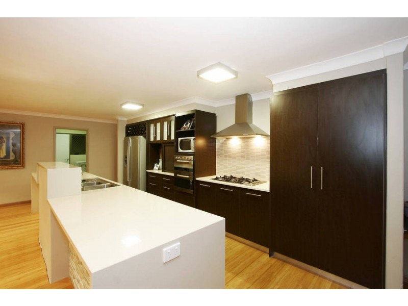 23 Earlston Place, Booragoon WA 6154