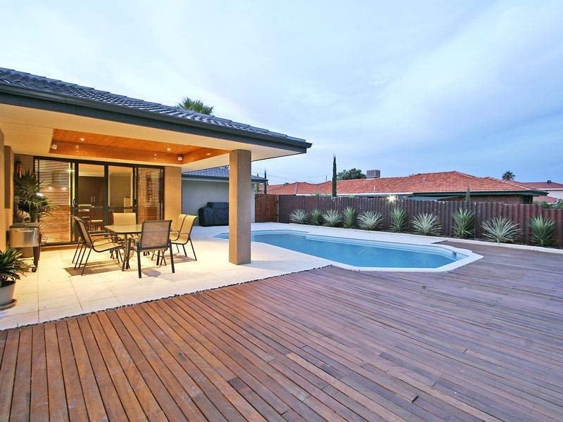 23 Earlston Place, Booragoon WA 6154