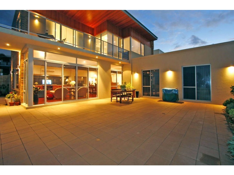 37 Moreing Road, Attadale WA 6156