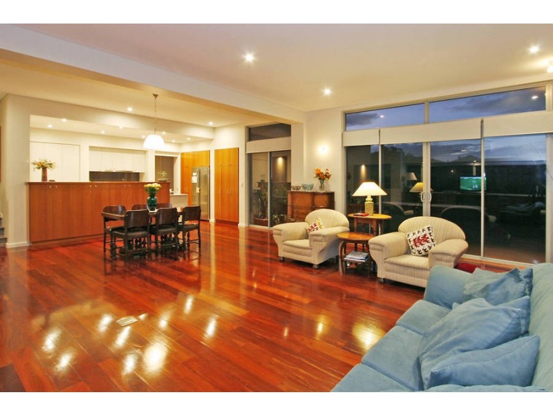 37 Moreing Road, Attadale WA 6156