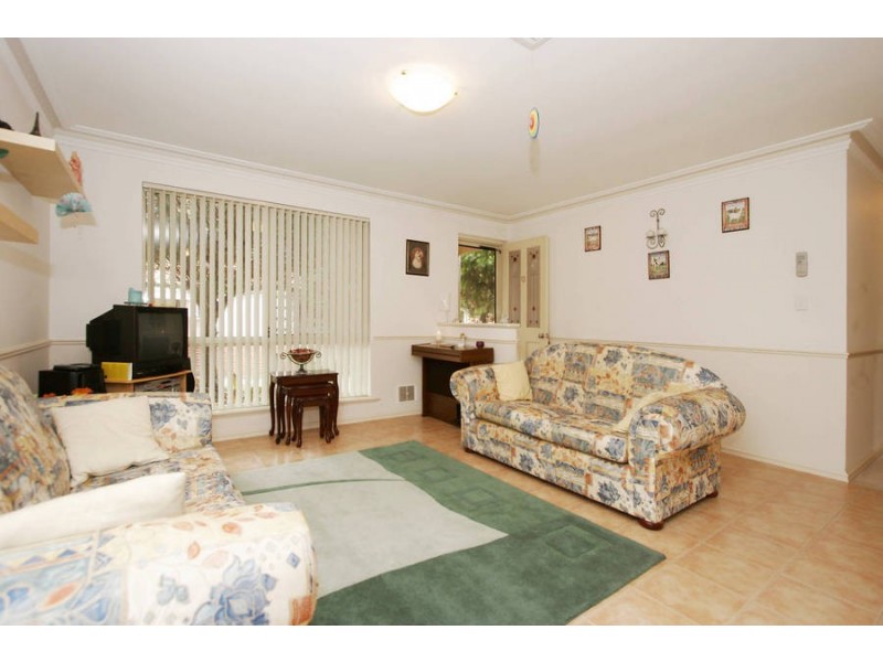 13/33 ( St Pauls Estate ) Paddington Court, Bibra Lake WA 6163