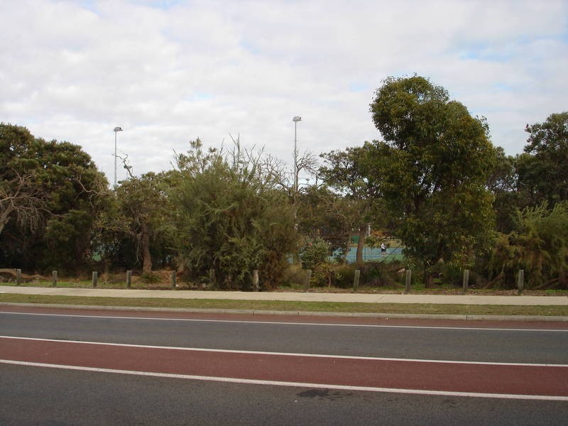 28b Moolyeen Rd, Mount Pleasant WA 6153