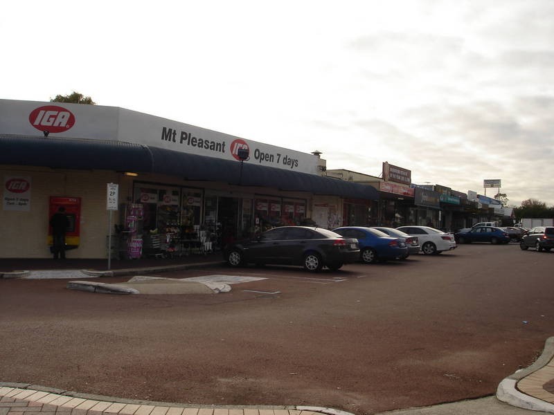 28b Moolyeen Rd, Mount Pleasant WA 6153