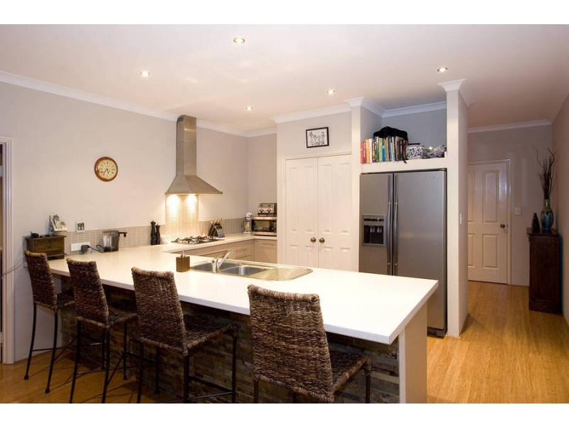 53a Joiner St, Melville WA 6156