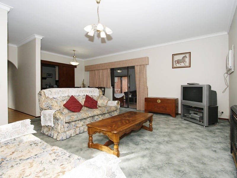 248 Riseley Street, Booragoon WA 6154