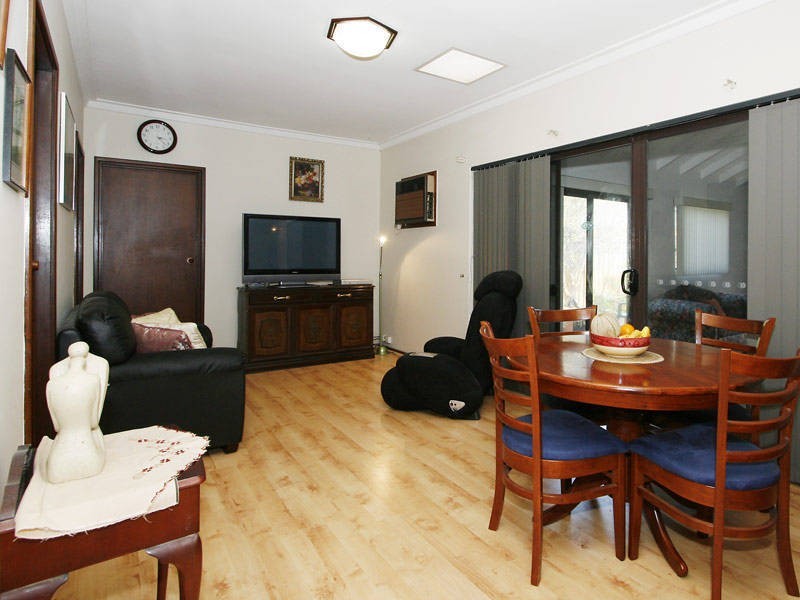 248 Riseley Street, Booragoon WA 6154