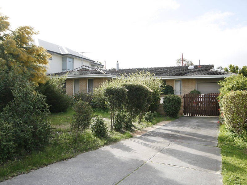 19 Boston Way, Booragoon WA 6154