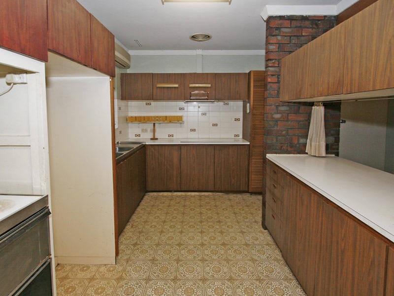 19 Boston Way, Booragoon WA 6154