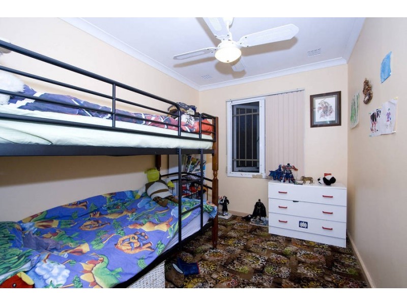 1 Juno Place, Coolbellup WA 6163