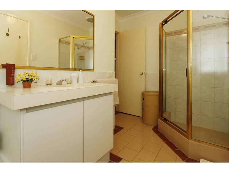 49a Williams Rd, Melville WA 6156