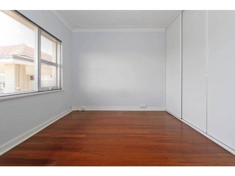 13 Sergeant Road, Melville WA 6156