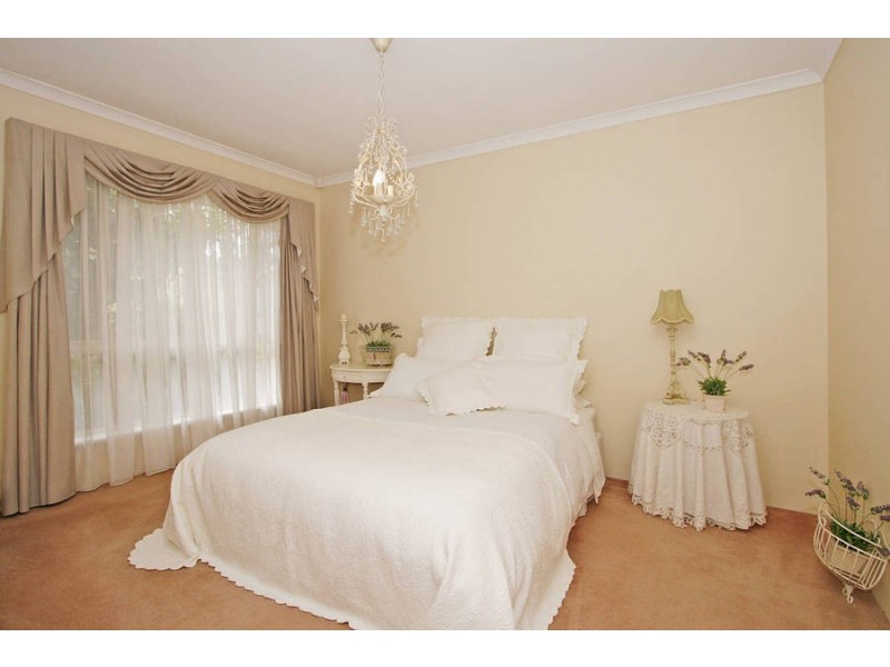 17 Mossman Crescent, Bull Creek WA 6149