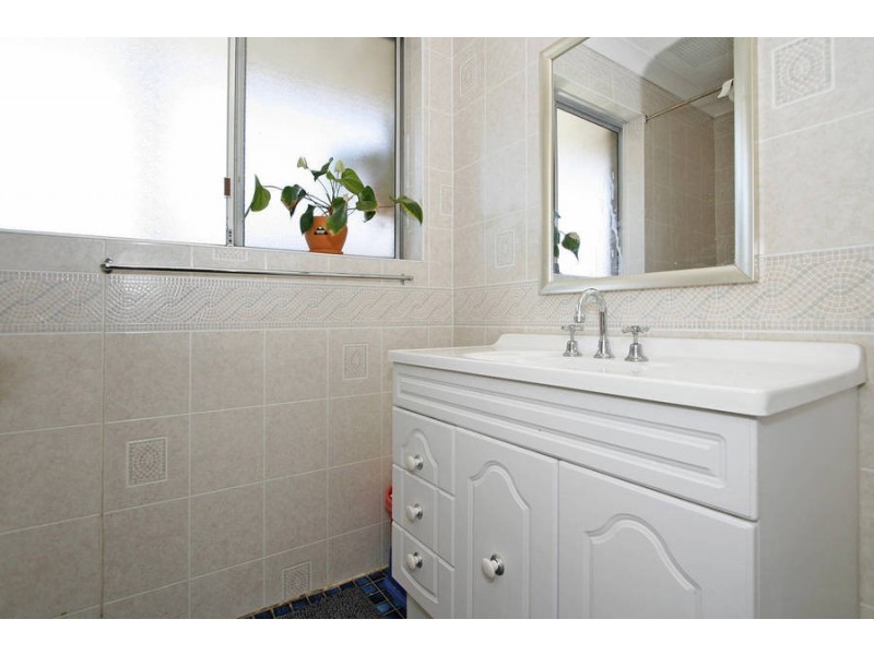 2/9 Hayle, Willetton WA 6155
