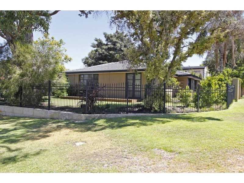 20 Langley Way, Booragoon WA 6154