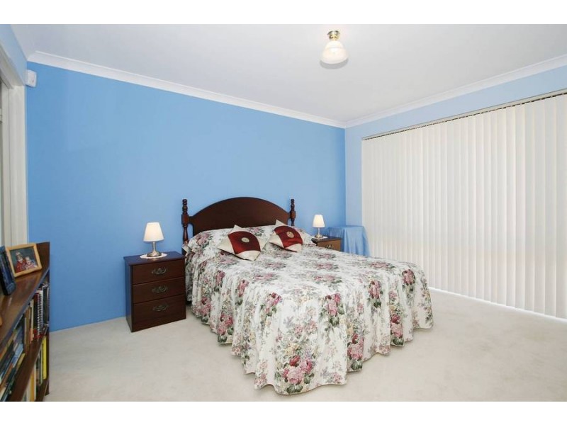 5 Dorsal Bend, Hammond Park WA 6164