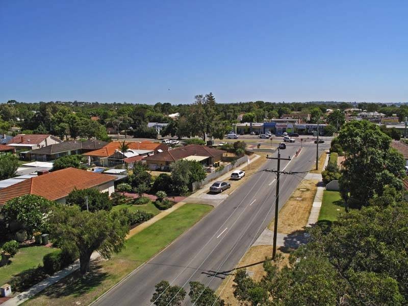 5 Rome Road, Melville WA 6156