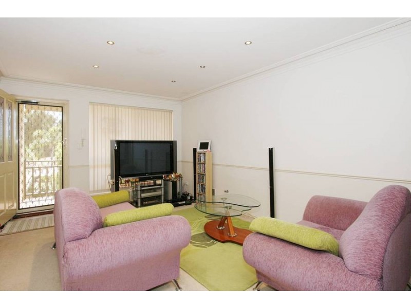 20/33 Paddington, Bibra Lake WA 6163