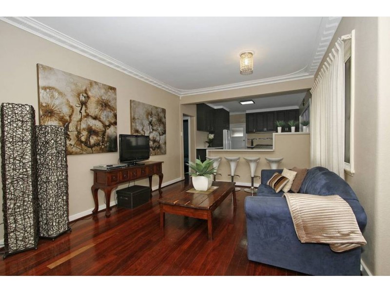 17 Bedford Road, Ardross WA 6153
