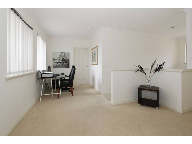 3/15 Selina St, Innaloo WA 6018