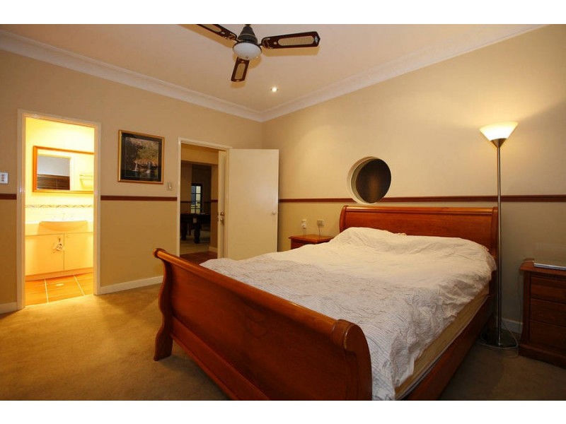 3 Norma Road, Alfred Cove WA 6154