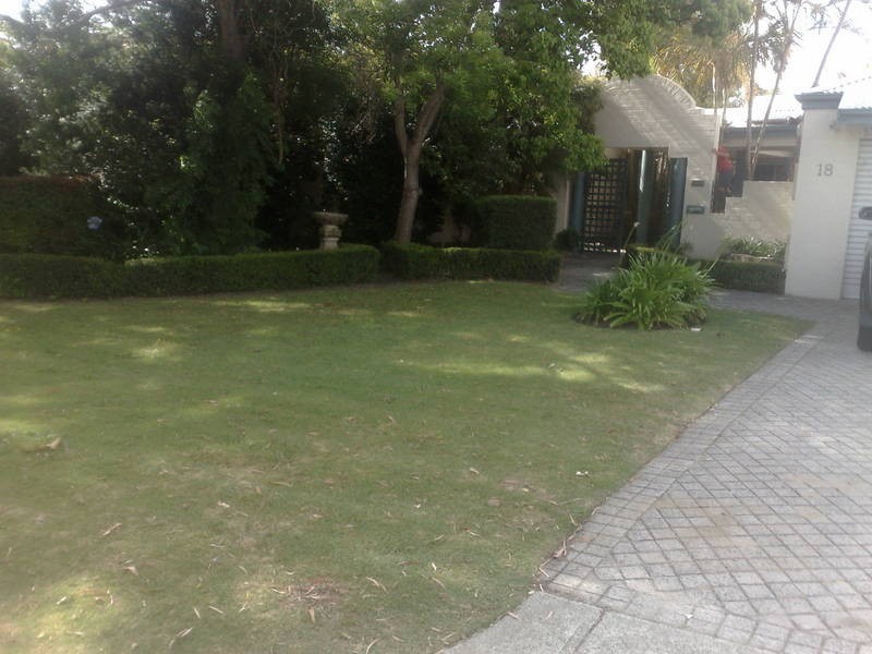 18 Dunvegan Road, Applecross WA 6153