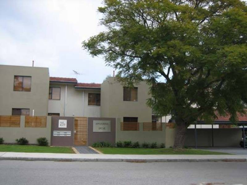 2/25 Ullapool Road, Applecross WA 6153