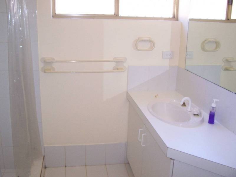 2/11 Adamson Road, Brentwood WA 6153