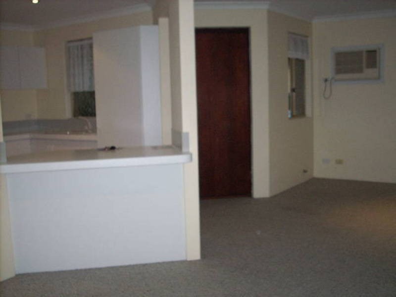 2/11 Adamson Road, Brentwood WA 6153