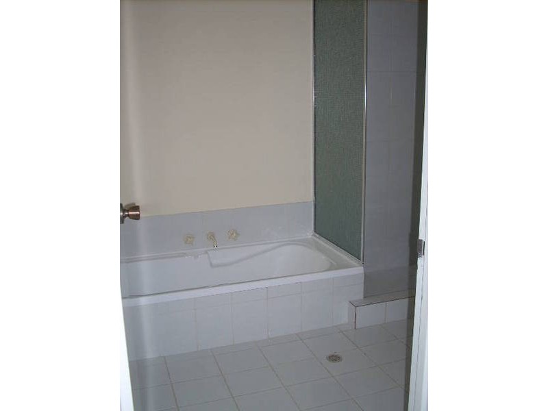 2/11 Adamson Road, Brentwood WA 6153