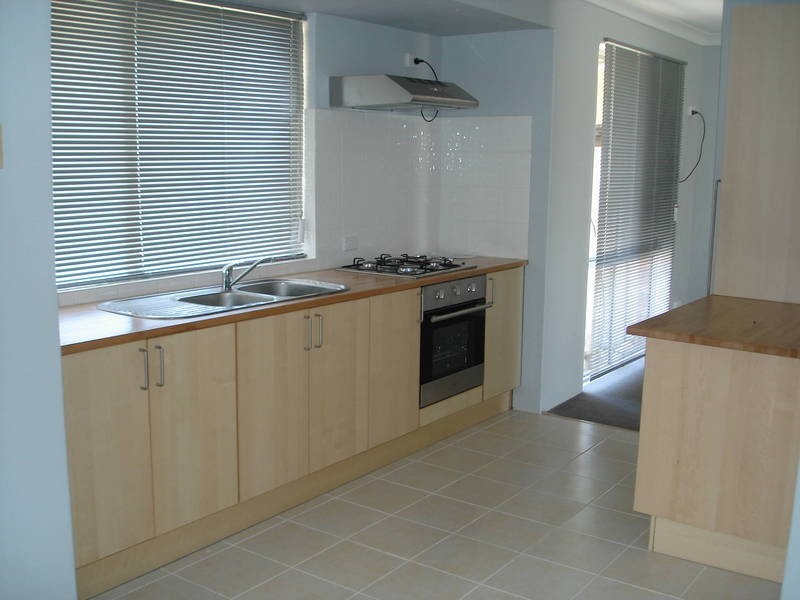 4 Sandown Road, Willetton WA 6155