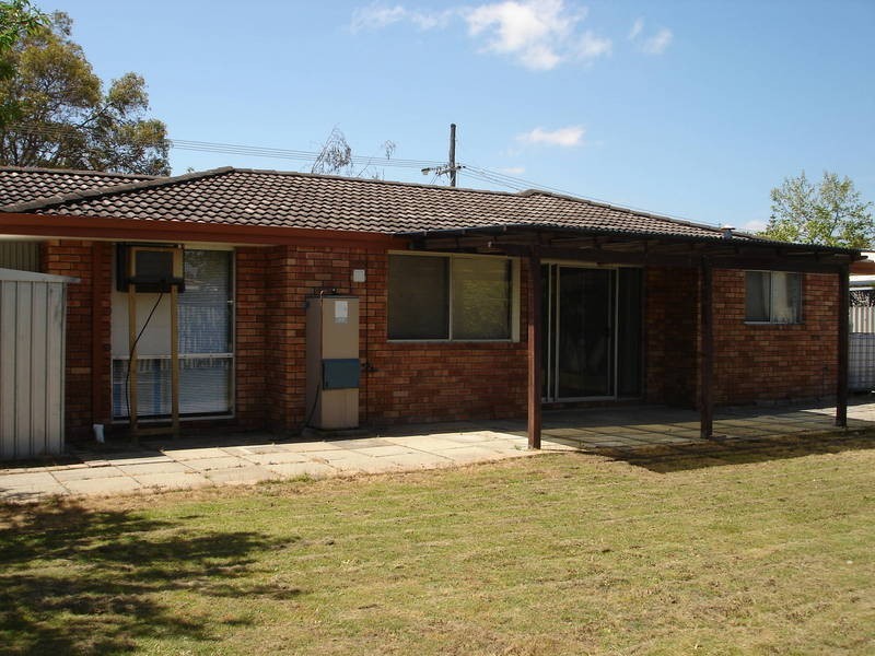 4 Sandown Road, Willetton WA 6155