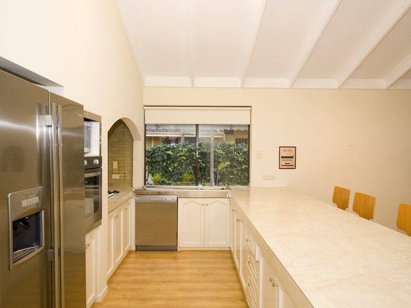 172 Burke Drive, Attadale WA 6156