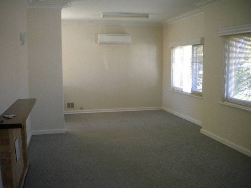 39 Searle Road, Ardross WA 6153