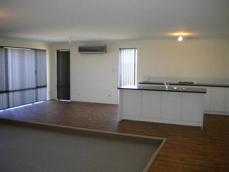 111 Warner Road, Parmelia WA 6167