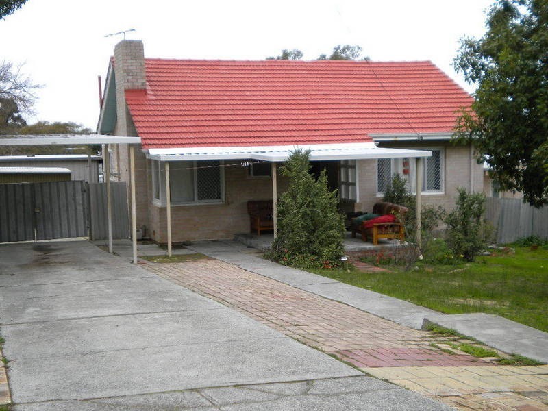 17 Tedrake Street, Willagee WA 6156