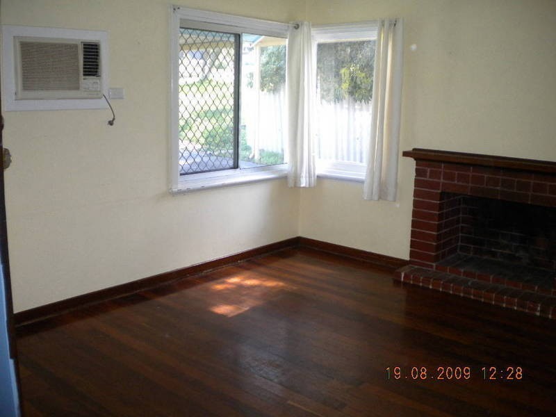 17 Tedrake Street, Willagee WA 6156