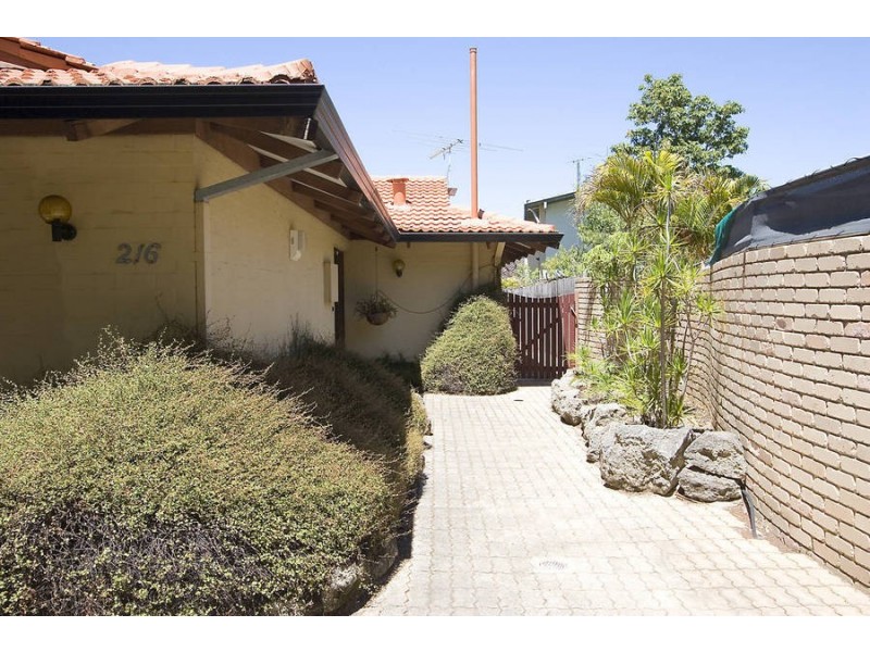 216 Riseley Street, Booragoon WA 6154