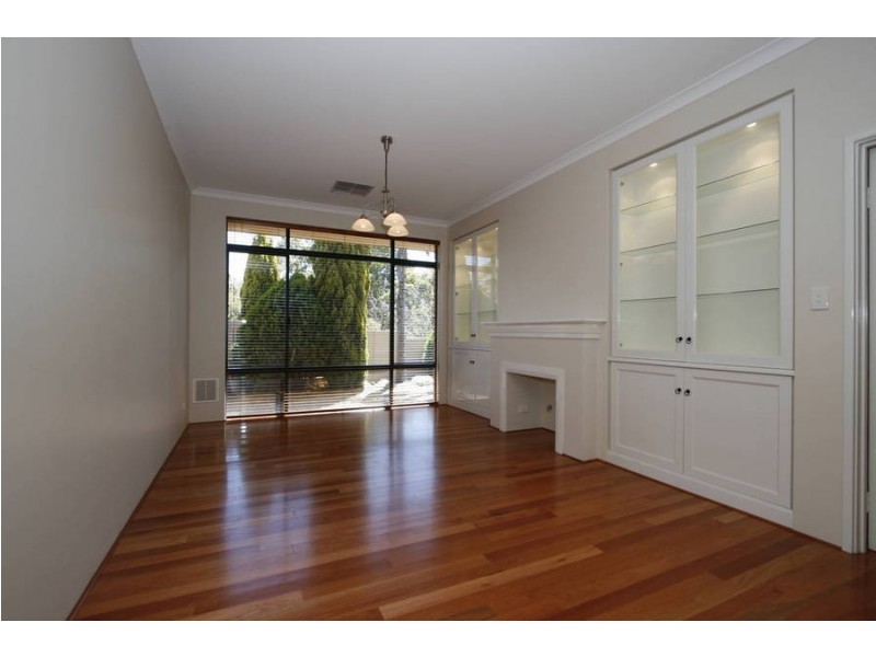 1 Hopson Close, Booragoon WA 6154