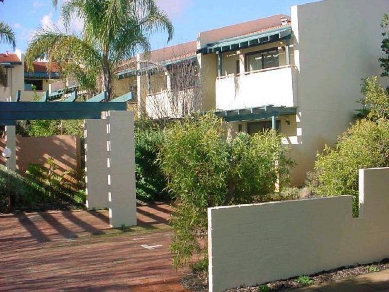22/1 Weston Avenue, South Perth WA 6151
