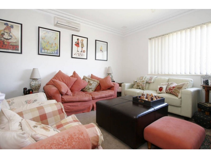 6 Coolidge St, Como WA 6152