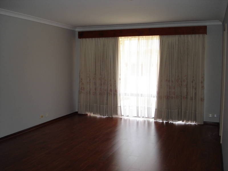 10 Sprigg Place, Booragoon WA 6154