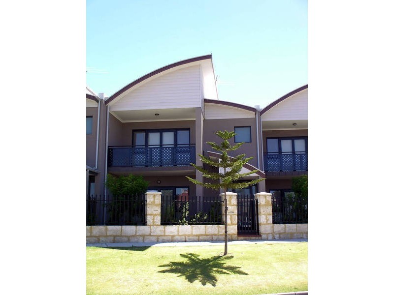 4/197 Hampton Road, South Fremantle WA 6162
